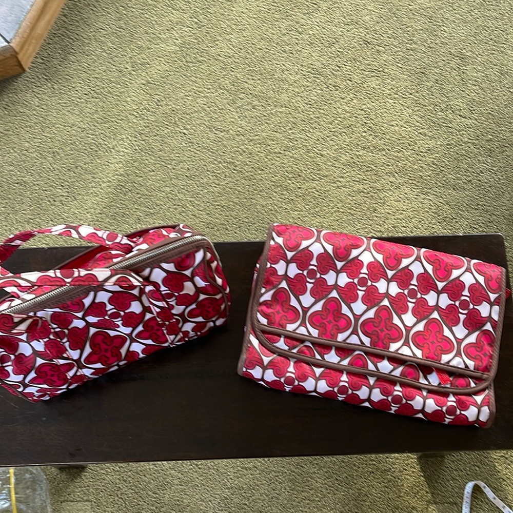Set of 2 travel toiletry/cosmetic bags. EUC